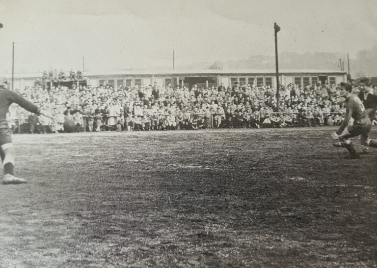 Klaus Müller in Aktion auf dem Sportplatz auf der Schemscheid.